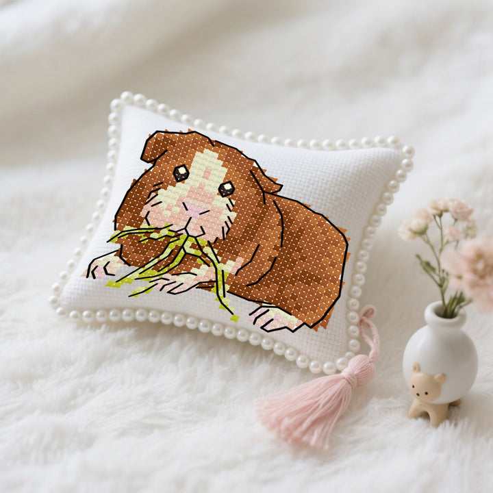 Guinea Pig eating Grass Cross Stitch Needle Pocket