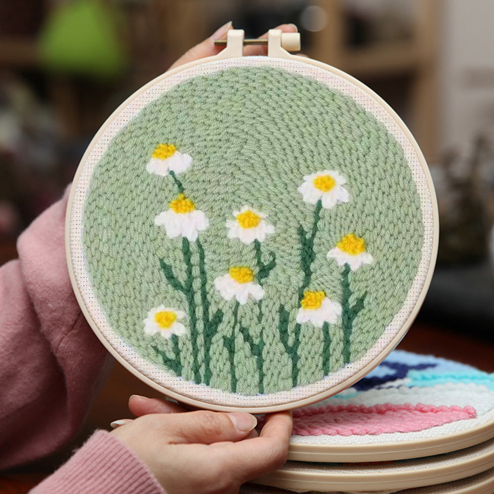 White Daisy Punch Needle Embroidery Kits