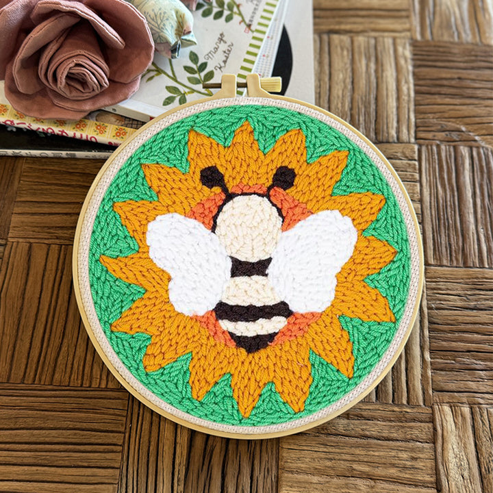 Little Bee on Sunflower Punch Needle Embroidery Kits