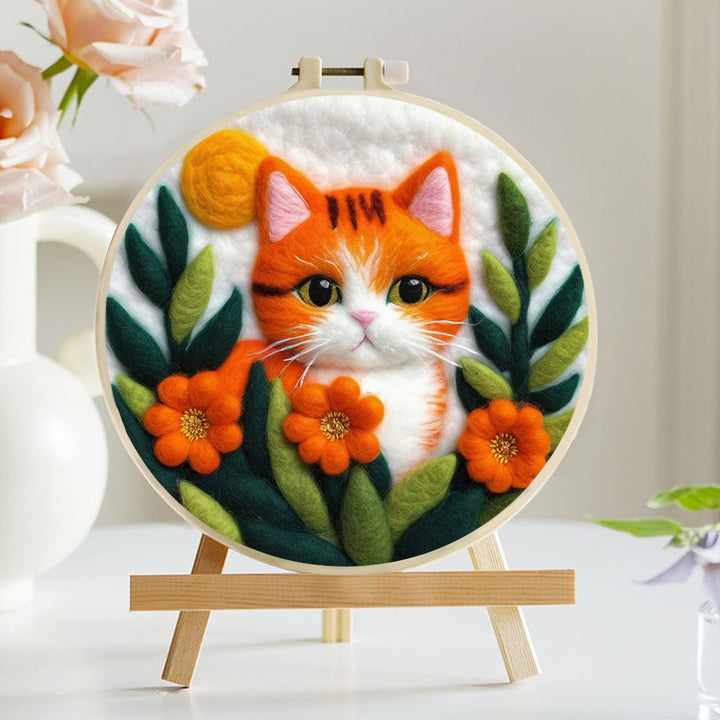 Curious Cat in Flowering Greenery Wool Needle Felting Painting Kit