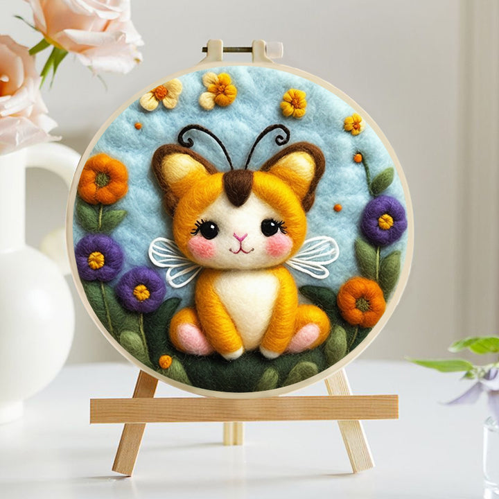 A Kitten and A Flower Bush Wool Needle Felting Painting Kit