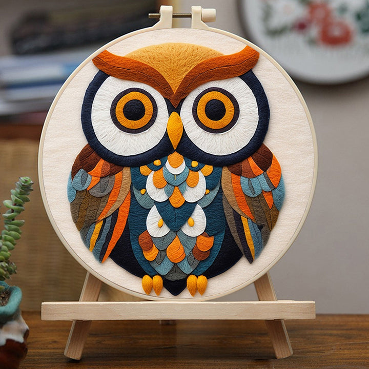 Bright Owl with Detailed Plumage Wool Needle Felting Painting Kit