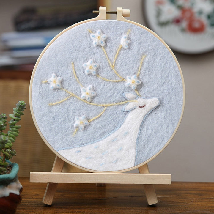 Snow-White Sika Deer Wool Needle Felting Painting Kit