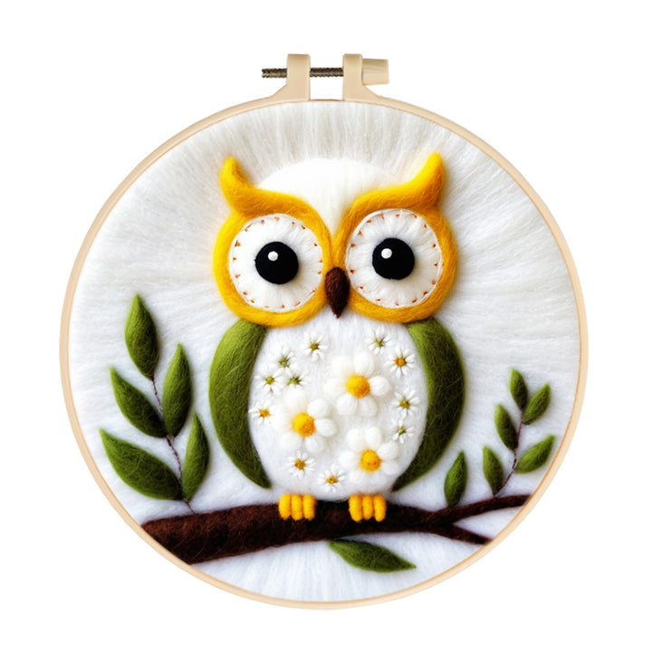 Green Leaves Framing Calm Owl Wool Needle Felting Painting Kit