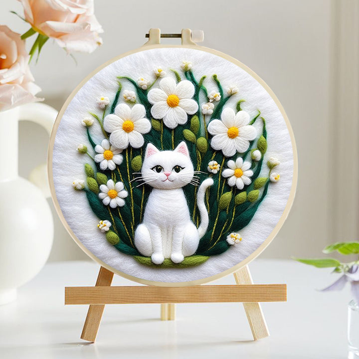 Soft White Cat With Daisy Flowers Wool Needle Felting Painting Kit