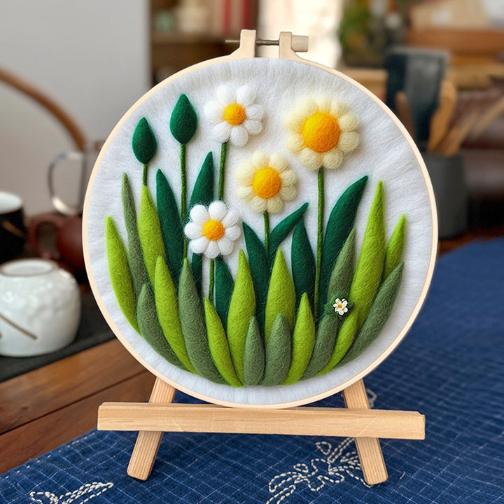 White Daisies Fill the Green Field Wool Needle Felting Painting Kit