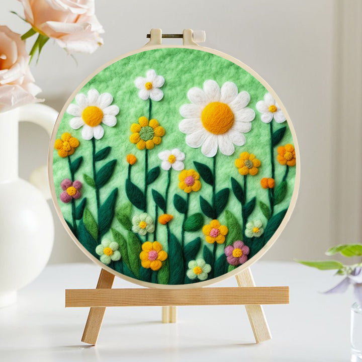 Daisies and Flowers Blossom in Green Wool Needle Felting Painting Kit