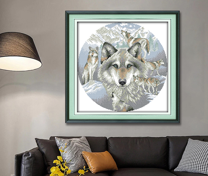 Wolf Cross Stitch Kits D207