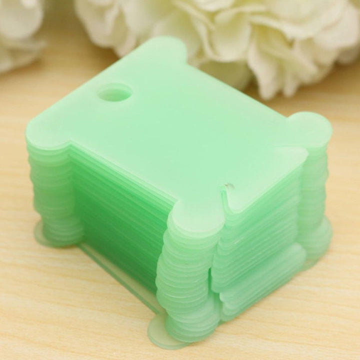 100pcs Plastic Floss&Craft Bobbins - Cross Stitch Accessories (Random Pattern) TOOL8